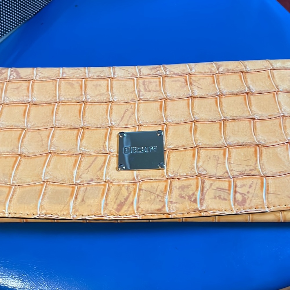 MICHE shells - Picture 3 of 12